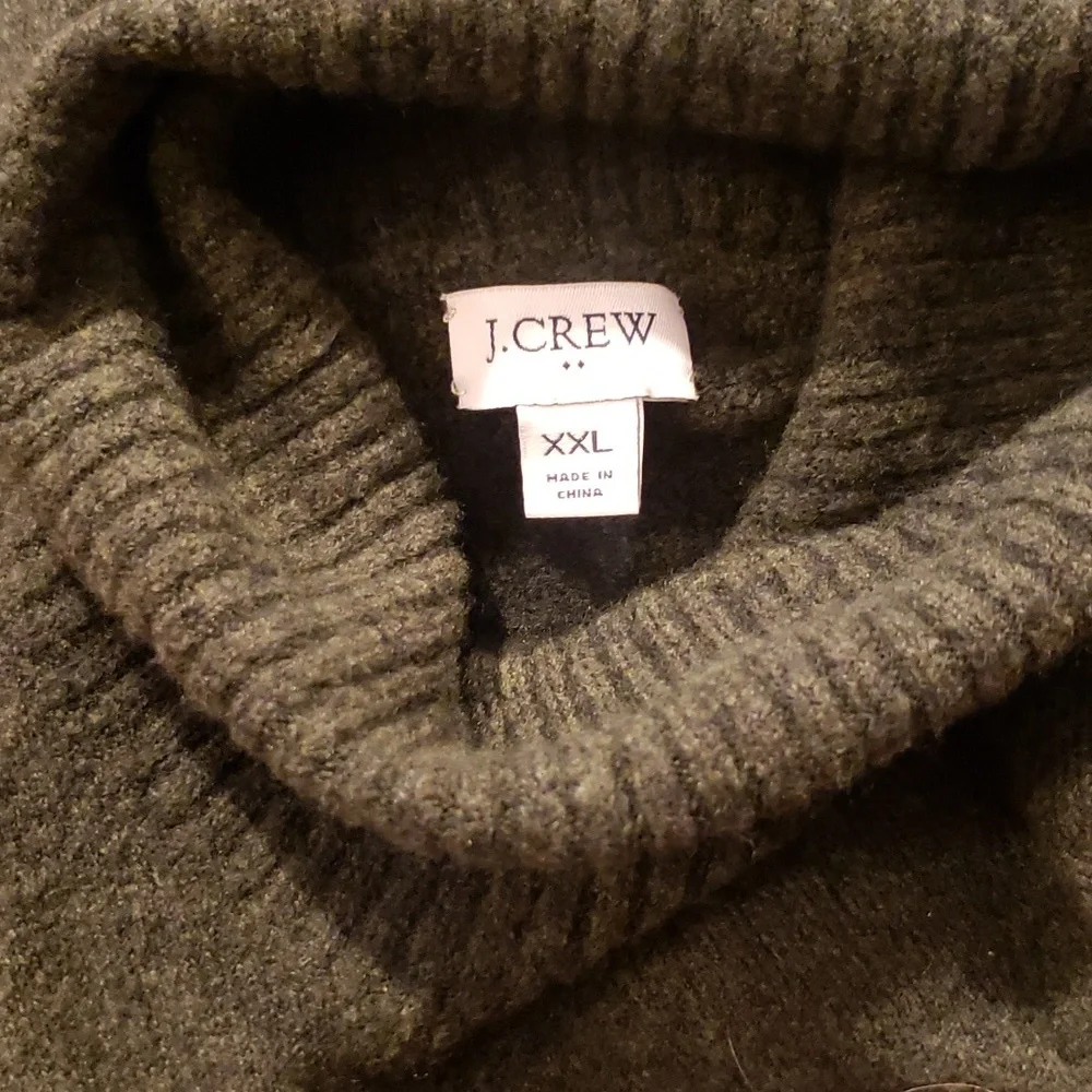 J.CREW green women's sweater....size XXL..excellent condition - Picture 2 of 11